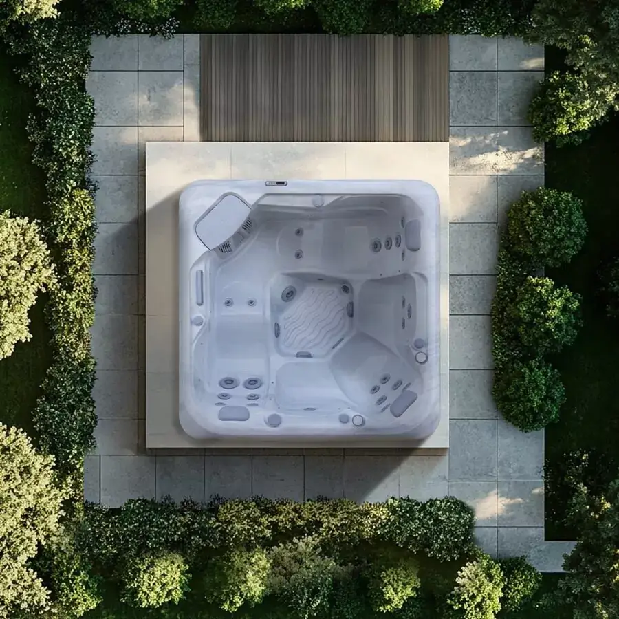 Zephyr Hot Tub